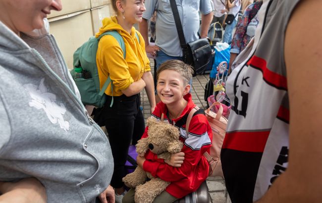 evakuatsiya_pokrovsk_donechchina_gettyimages_1242643393_d87b799288d2a87abaa8a3507953581c_650x410.jpg