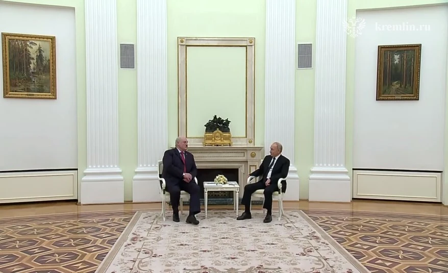 332767_Putin_Lukashenko_new_960x500_0.webp