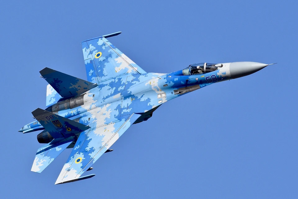 340667_Ukrainian_Air_Force_Sukhoi_Su-27P_Flanker_29583343448_new_960x500_0.webp
