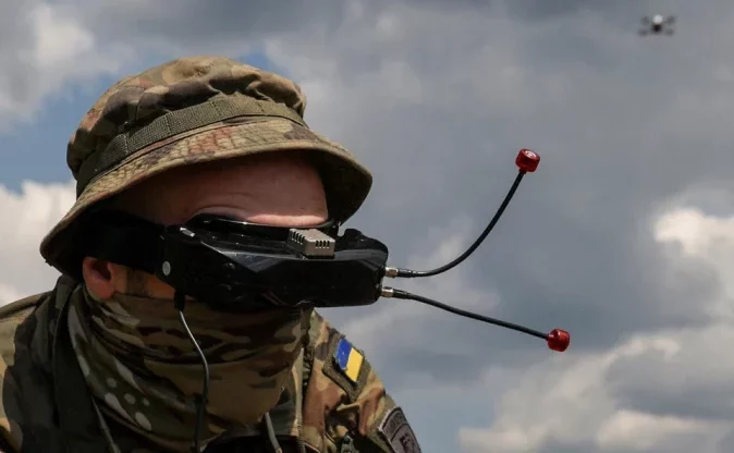 309043_2023-10-09T081549Z_1628552129_RC2XY0AUIGMI_RTRMADP_3_UKRAINE-CRISIS-DRONES_new_960x500_0-e1742125391700.webp