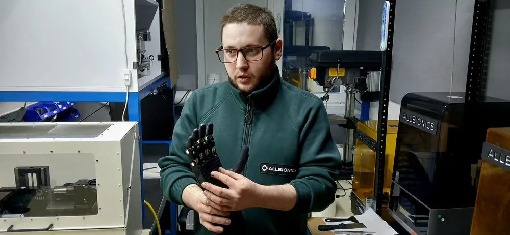 Біонічні протези