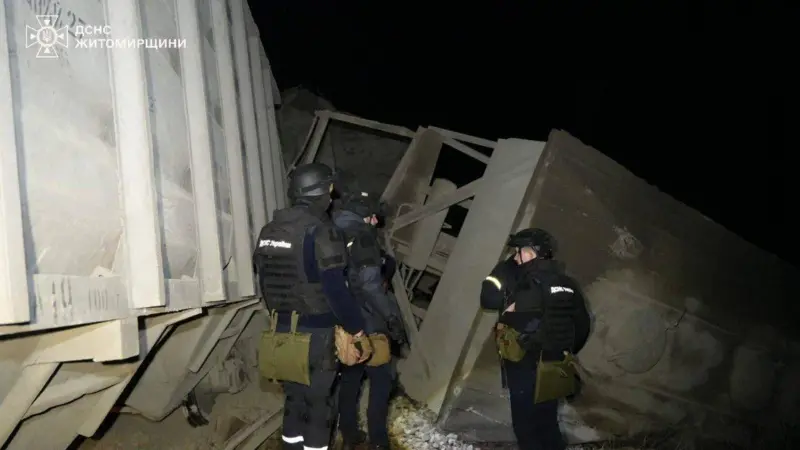 Вантажний поїзд зійшов з рейок неподалік Коростеня