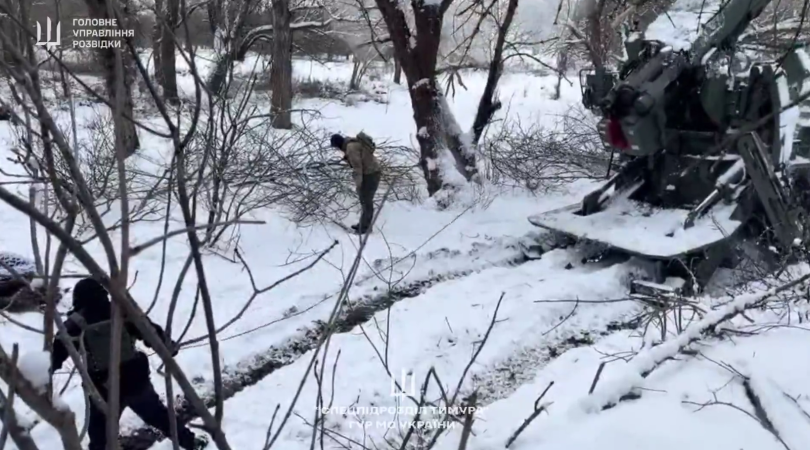Українські бійці працюють із САУ «Богдана» на Запорізькому напрямку. 2026 рік. Джерело: ГУР МО