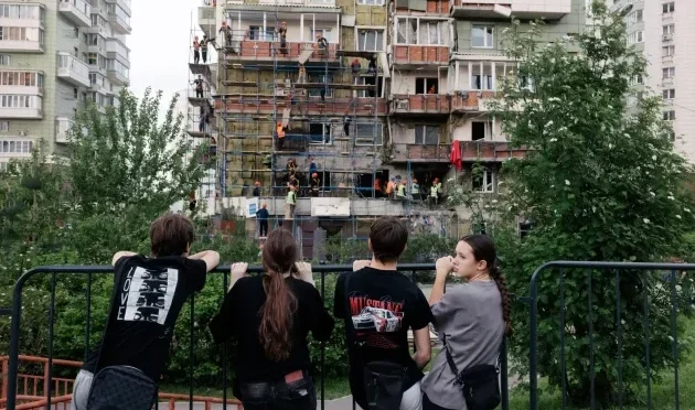 Пошкоджений житловий будинок у Зеленограді, Росія, після удару дрона